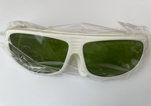 Laserschutzbrille für 3 und 4 Wellenlängen Diodenlaser